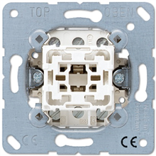 JUNG 531U SOKKEL DRUKKNOP ENKELPOLIG