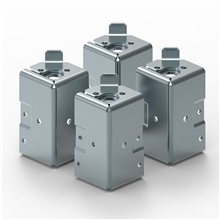 LEGRAND 338200 SET VAN 4 HOEKEN VOOR SOKKELS