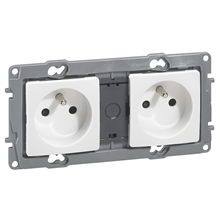 LEGRAND 664745 NILOE CTDOOS 2X2P+A VRBEKABELD