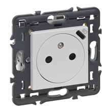 LEGRAND 741537 VAL CTDOOS + GEINTEGR. USB