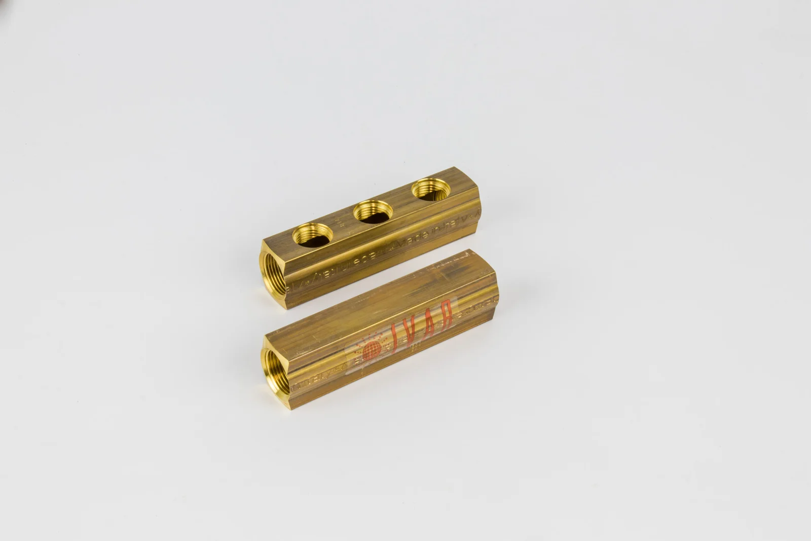 Begetube Verdeler voor CV messing Begetube 3/4" + 3 x 3/4" 200070003