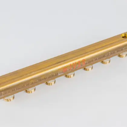 Begetube Verdeler voor CV messing Begetube 1" + 7 x M24 met ontluchting