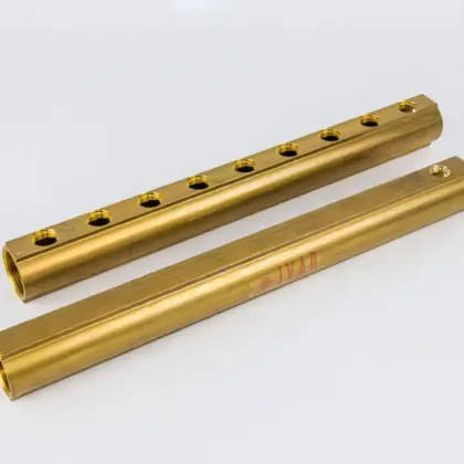 Begetube Verdeler voor CV messing Begetube 5/4" + 9 x 1/2" met ontluchting