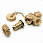 Comap 739AR vul- en aflaatkraan 3/8 - messing - met stop-ketting en slangkoppeling 739003