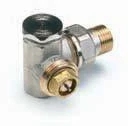Comap 933UN thermostatiseerbare dubbel haakse radiatorkraan 3/8 x 3/8 - vernikkeld R806603