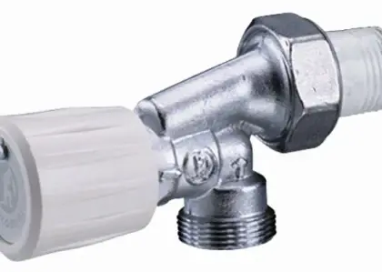 Giacomini R435X053 Giacomini haaks verkeerde thermostatiseerbare radiatorkraan 1/2 x 1/2