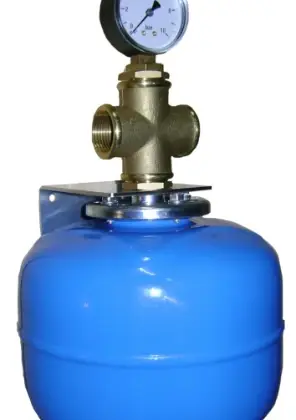 KIN DHL70080/A KIN Divertron expansievat (san) 5 l - met muurconsole