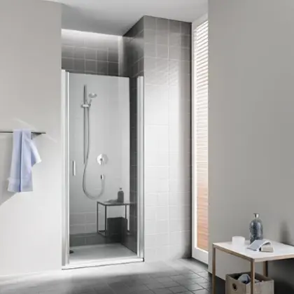 Kermi CC1WR09020VPK Kermi Cada XS 1WR draaideur 900 x 2000 mm - verstelbaarheid 860-910 mm - veiligheidsglas ESG helder Clean - binnen/buiten open scharnier rechts - profiel : zilver hoogglans