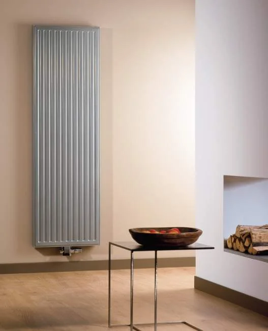 Radson Paneelradiator Radson Vertical 21 HxL=2100x750mm 2702W (75/65/20) wit RAL9016 , aansluiting: midden F252121007511300