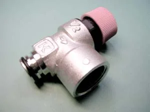 Remeha Overstortventiel met afvoerleiding remeha S62763