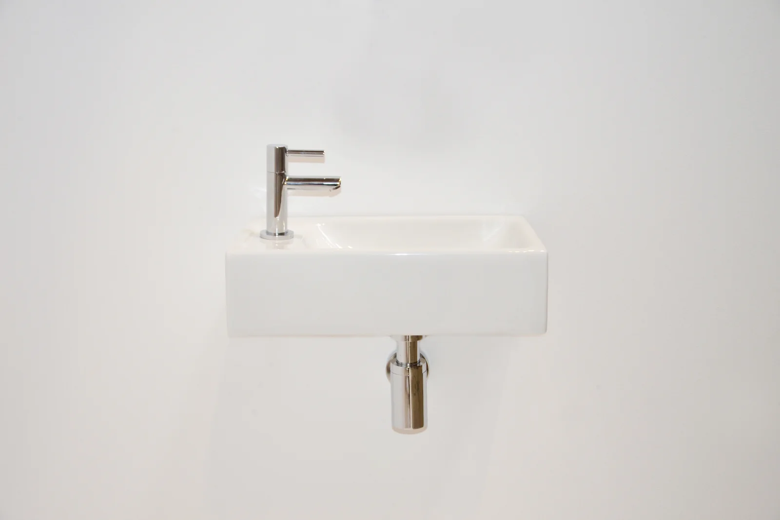 Sanibell Fonteinpack 40x23 porselein glans wit/chroom gat L fontein-kraan-design sifon-afvoerplug-bevestiging 1805101P