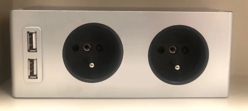 Vika Combibox met 2 stopkontacten + 2 USB poorten TA6099